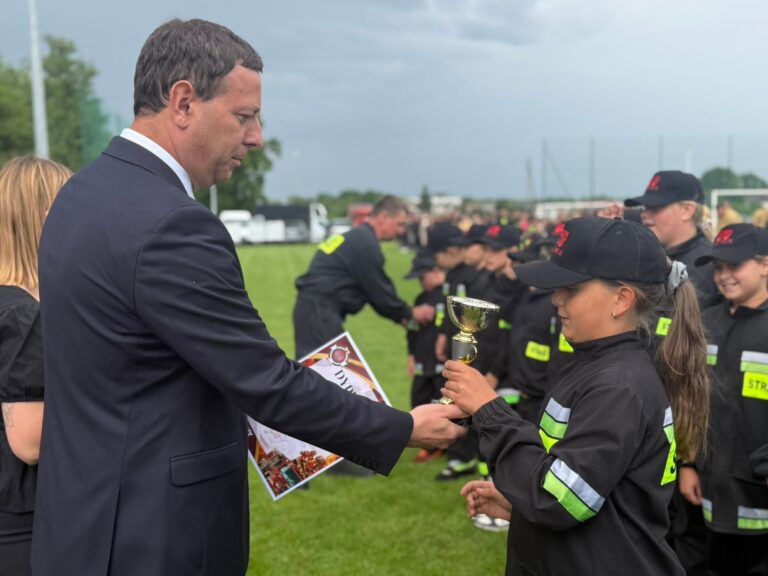 Rekordowa frekwencja w Zdunach. 39 drużyn stanęło do sportowo-pożarniczej rywalizacji