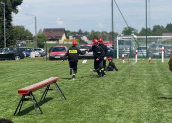 Rekordowa frekwencja w Zdunach. 39 drużyn stanęło do sportowo-pożarniczej rywalizacji