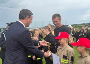 Rekordowa frekwencja w Zdunach. 39 drużyn stanęło do sportowo-pożarniczej rywalizacji
