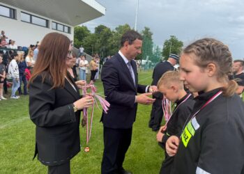 Rekordowa frekwencja w Zdunach. 39 drużyn stanęło do sportowo-pożarniczej rywalizacji