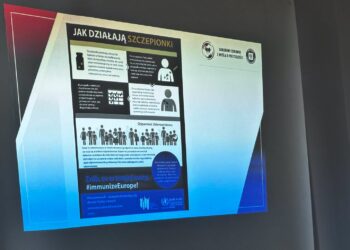 Seniorzy rozmawiali o szczepieniach i higienie rąk