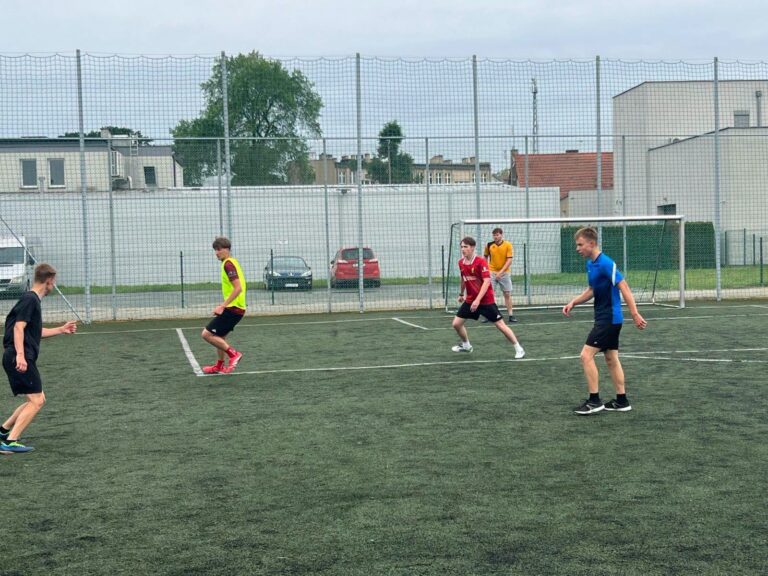 Szkolny turniej na Orliku