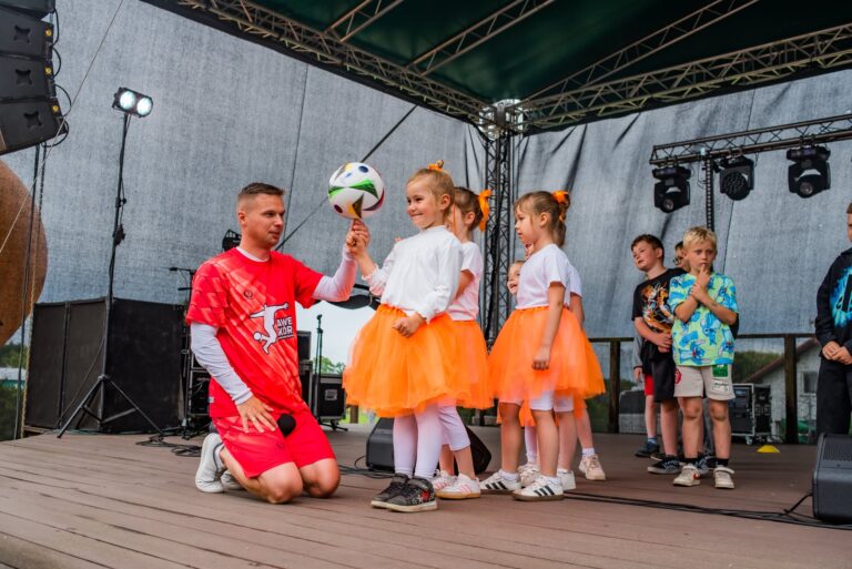 Sułów świętował przy muzyce, tańcu i dobrej zabawie