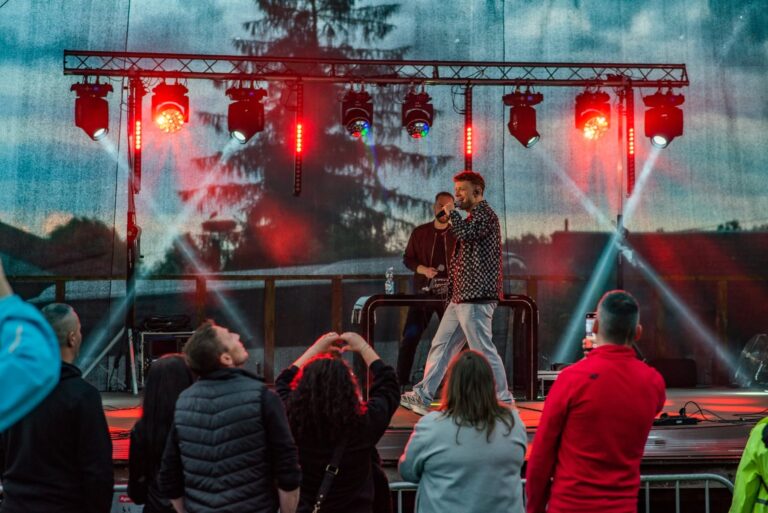Sułów świętował przy muzyce, tańcu i dobrej zabawie