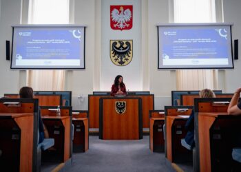 Miliccy seniorzy z promesami na aktywne działania
