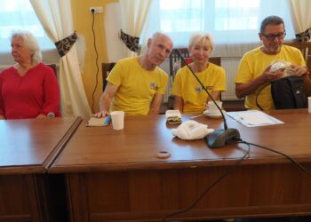 Seniorzy na szlaku Doliny Baryczy