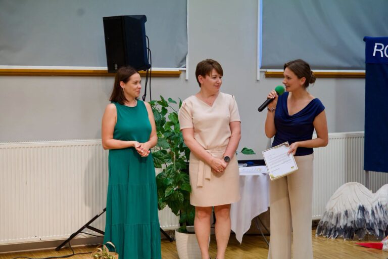 Teatralne zakończenie roku w CETS w Krośnicach