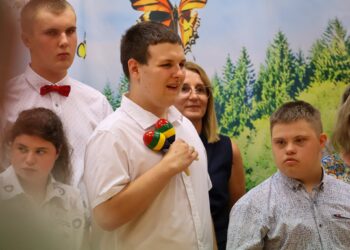 Teatralne zakończenie roku w CETS w Krośnicach