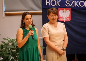 Teatralne zakończenie roku w CETS w Krośnicach