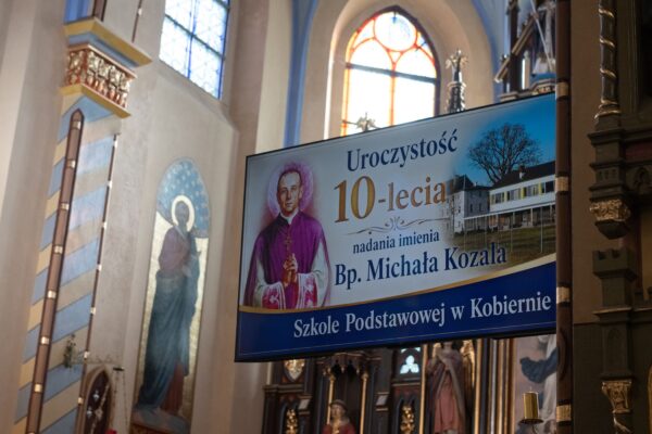 Jubileusz w Kobiernie. 10 lat od nadania szkole imienia bł. bp. Michała Kozala
