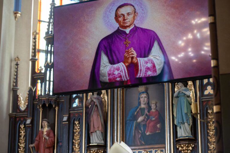 Jubileusz w Kobiernie. 10 lat od nadania szkole imienia bł. bp. Michała Kozala
