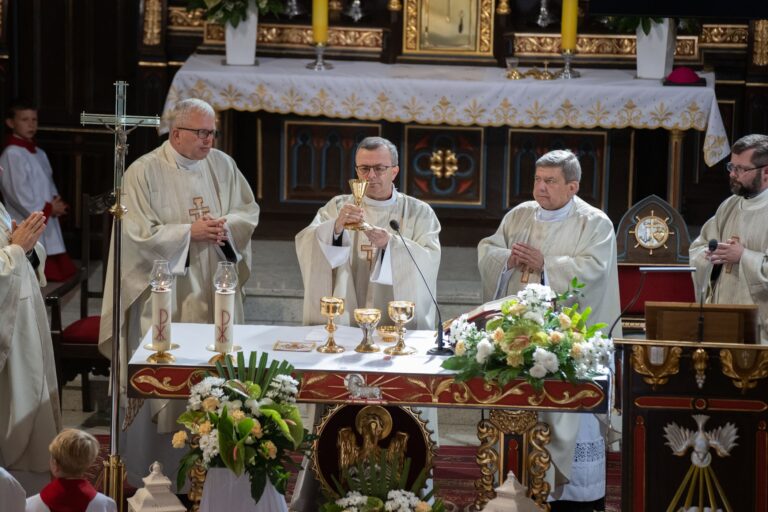 Jubileusz w Kobiernie. 10 lat od nadania szkole imienia bł. bp. Michała Kozala