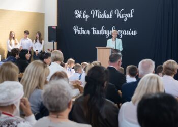 Jubileusz w Kobiernie. 10 lat od nadania szkole imienia bł. bp. Michała Kozala
