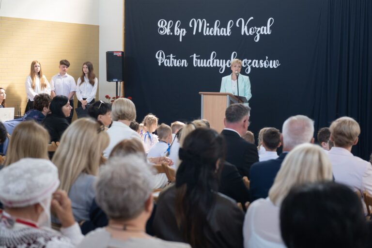 Jubileusz w Kobiernie. 10 lat od nadania szkole imienia bł. bp. Michała Kozala