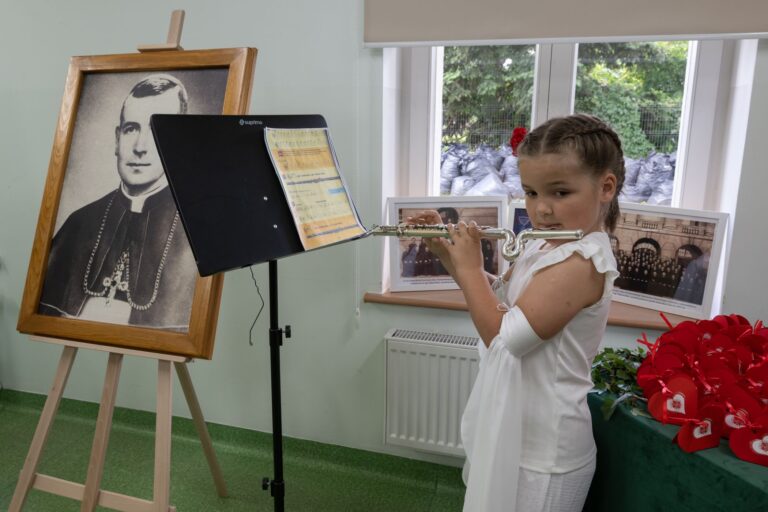 Jubileusz w Kobiernie. 10 lat od nadania szkole imienia bł. bp. Michała Kozala