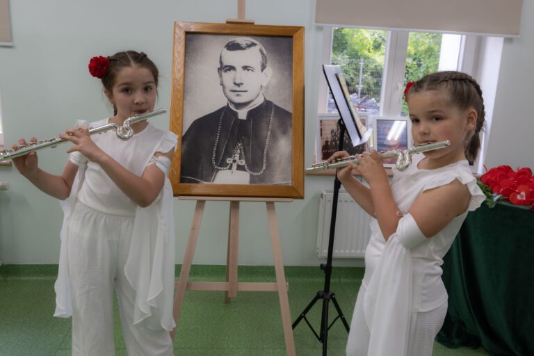 Jubileusz w Kobiernie. 10 lat od nadania szkole imienia bł. bp. Michała Kozala