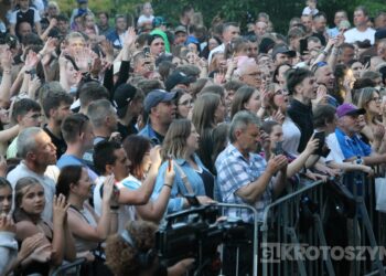 Piękni i Młodzi porwali tłumy. Sobotni wieczór był kulminacją Dni Koźmina Wielkopolskiego