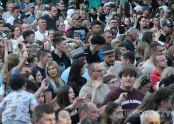 Piękni i Młodzi porwali tłumy. Sobotni wieczór był kulminacją Dni Koźmina Wielkopolskiego