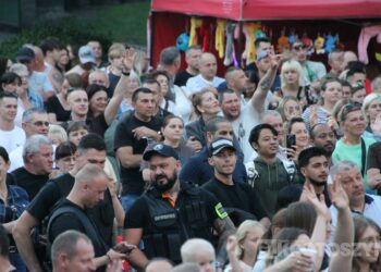 Piękni i Młodzi porwali tłumy. Sobotni wieczór był kulminacją Dni Koźmina Wielkopolskiego