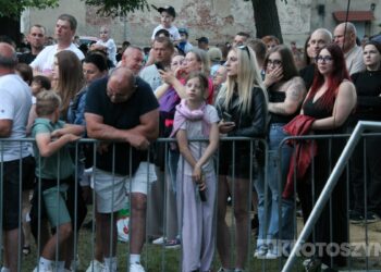 Piękni i Młodzi porwali tłumy. Sobotni wieczór był kulminacją Dni Koźmina Wielkopolskiego