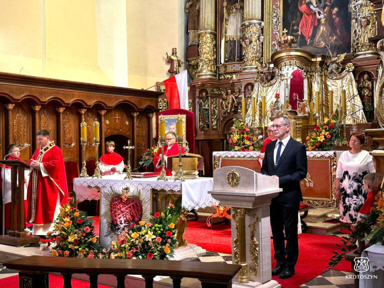 Krotoszyn uczcił bł. bp. Michała Kozala. Msza i kwiaty w rocznicę urodzin Patrona Miasta