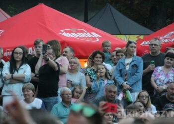 Piękni i Młodzi porwali tłumy. Sobotni wieczór był kulminacją Dni Koźmina Wielkopolskiego