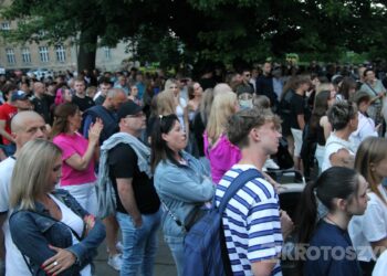 Piękni i Młodzi porwali tłumy. Sobotni wieczór był kulminacją Dni Koźmina Wielkopolskiego