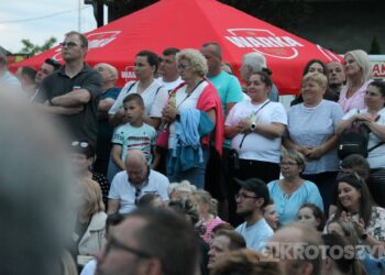 Piękni i Młodzi porwali tłumy. Sobotni wieczór był kulminacją Dni Koźmina Wielkopolskiego