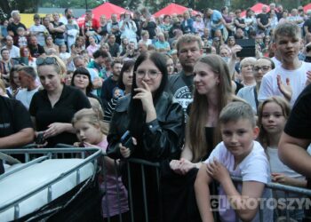 Piękni i Młodzi porwali tłumy. Sobotni wieczór był kulminacją Dni Koźmina Wielkopolskiego
