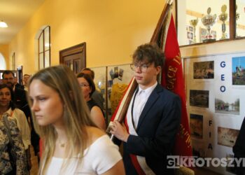 Pokolenia Kołłątajowców znów razem. I LO świętowało 190-lecie istnienia