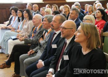 Pokolenia Kołłątajowców znów razem. I LO świętowało 190-lecie istnienia