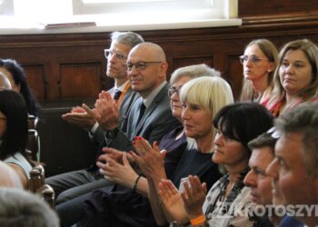 Pokolenia Kołłątajowców znów razem. I LO świętowało 190-lecie istnienia