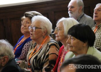 Pokolenia Kołłątajowców znów razem. I LO świętowało 190-lecie istnienia