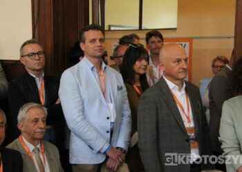 Pokolenia Kołłątajowców znów razem. I LO świętowało 190-lecie istnienia