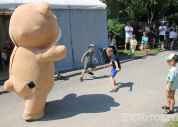 Festyn Życzliwych Serc w Domu Pomocy Społecznej w Zdunach