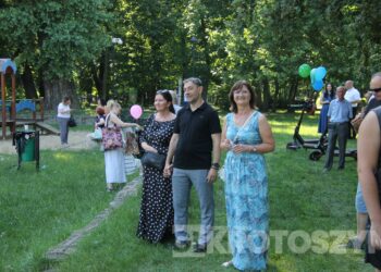 Rodzinne spotkanie chrześcijańskie w Krotoszynie. Park Miejski wypełniły modlitwa, muzyka i świadectwa