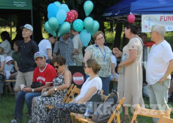 Rodzinne spotkanie chrześcijańskie w Krotoszynie. Park Miejski wypełniły modlitwa, muzyka i świadectwa