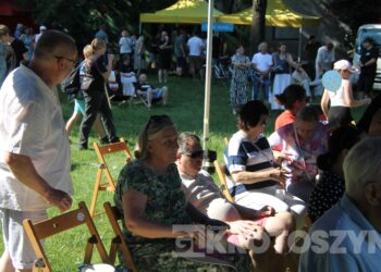 Rodzinne spotkanie chrześcijańskie w Krotoszynie. Park Miejski wypełniły modlitwa, muzyka i świadectwa