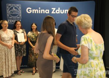 Herbaciany Zakątek zakończył projekt. Były podziękowania, wystawa i seans filmowy