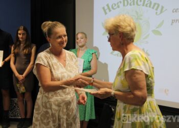 Herbaciany Zakątek zakończył projekt. Były podziękowania, wystawa i seans filmowy