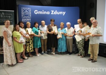 Herbaciany Zakątek zakończył projekt. Były podziękowania, wystawa i seans filmowy Herbaciany Zakątek zakończył projekt. Były podziękowania, wystawa i seans filmowy