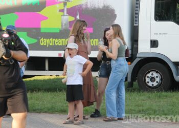 Mocne brzmienia i widowiskowy spektakl na Błoniach. No Longer Music zagrał w Krotoszynie