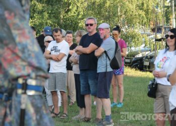 Mocne brzmienia i widowiskowy spektakl na Błoniach. No Longer Music zagrał w Krotoszynie