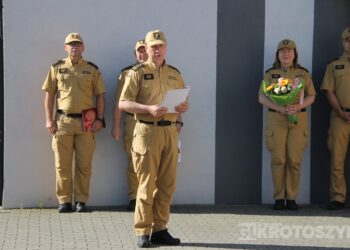 Legendarny strażak zakończył służbę. Asp. sztab. Dariusz Rybka po 38 latach przeszedł na emeryturę
