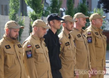 Legendarny strażak zakończył służbę. Asp. sztab. Dariusz Rybka po 38 latach przeszedł na emeryturę