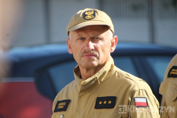 Legendarny strażak zakończył służbę. Asp. sztab. Dariusz Rybka po 38 latach przeszedł na emeryturę