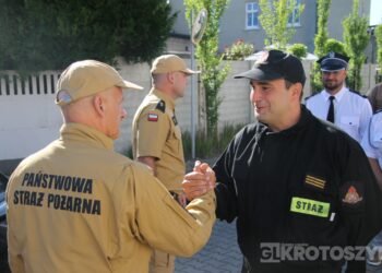 Legendarny strażak zakończył służbę. Asp. sztab. Dariusz Rybka po 38 latach przeszedł na emeryturę