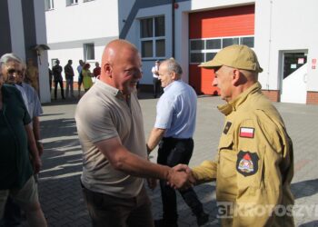 Legendarny strażak zakończył służbę. Asp. sztab. Dariusz Rybka po 38 latach przeszedł na emeryturę