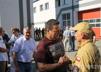 Legendarny strażak zakończył służbę. Asp. sztab. Dariusz Rybka po 38 latach przeszedł na emeryturę