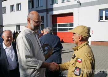 Legendarny strażak zakończył służbę. Asp. sztab. Dariusz Rybka po 38 latach przeszedł na emeryturę